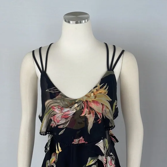 WHBM Tiered Floral Print tank top X Small - Picture 6 of 11